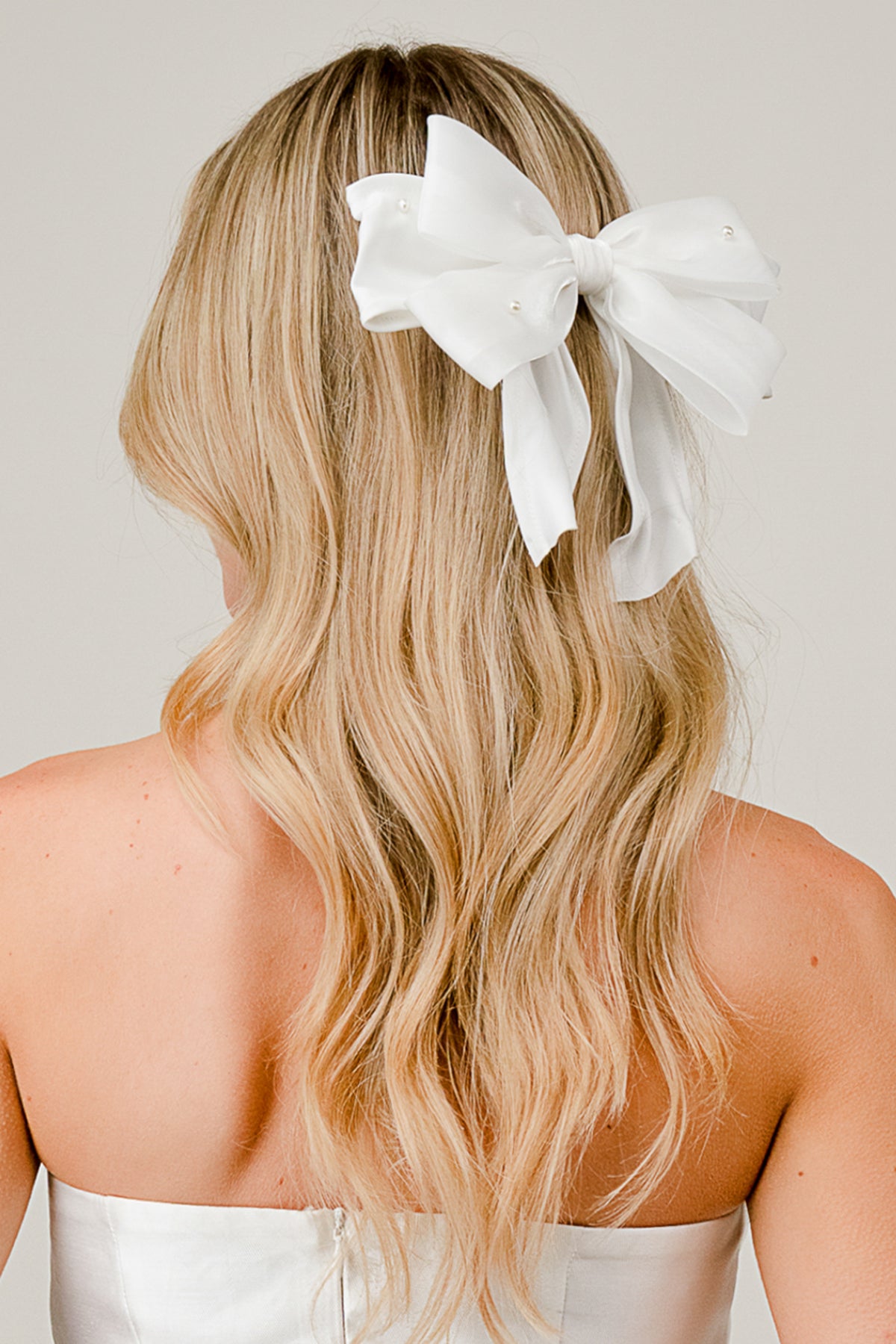Satin Bow Pointed Tail Clip